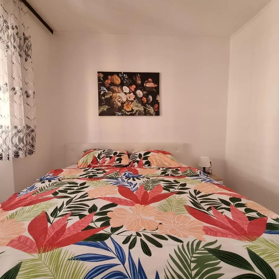 Apartman Dora With Sea View And Terrace ウマグ 0*,  クロアチア