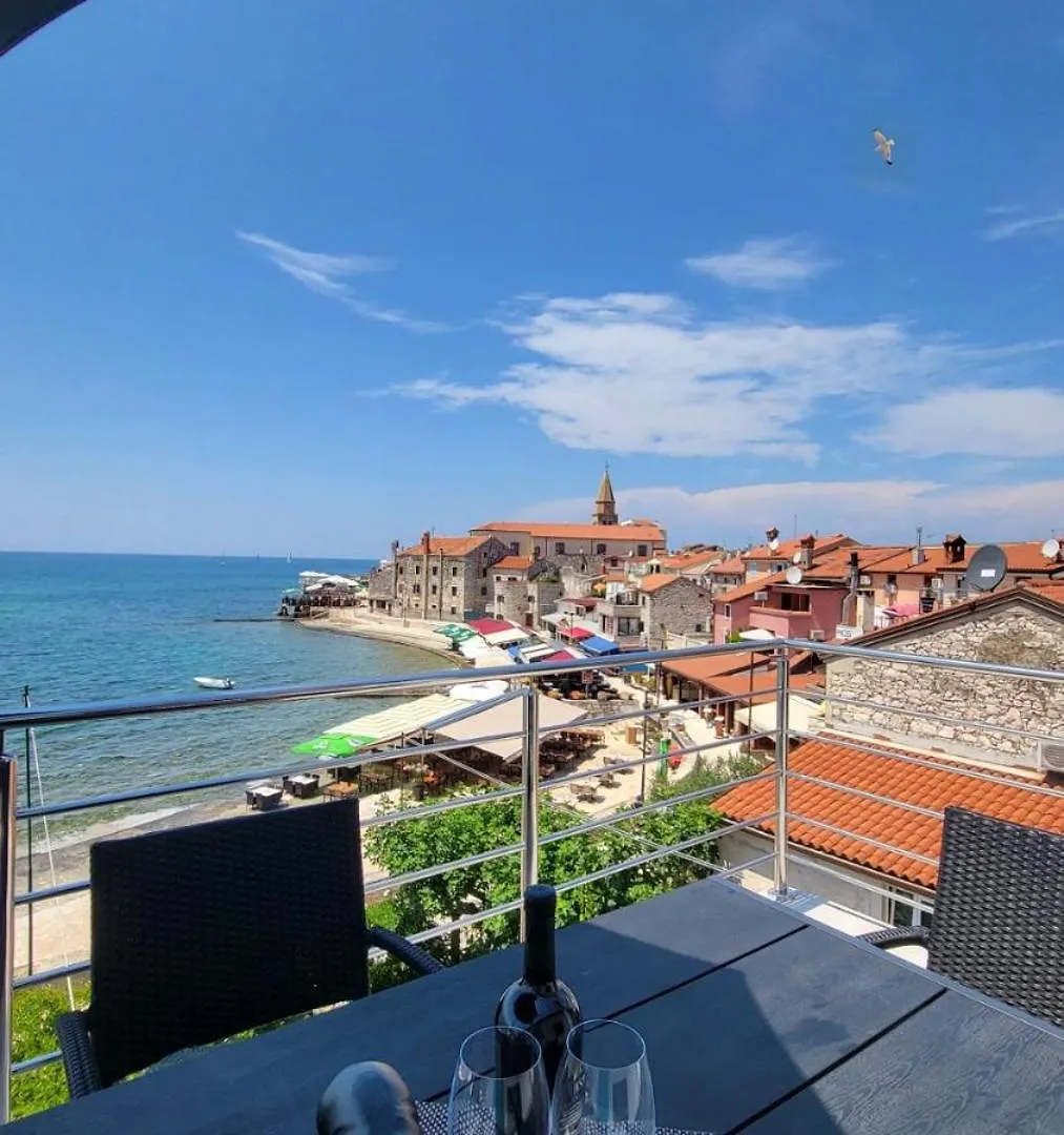 Apartman Dora With Sea View And Terrace ウマグ