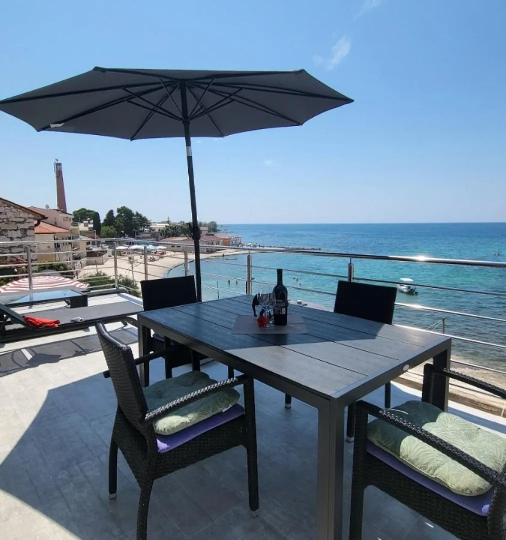 Apartman Dora With Sea View And Terrace ウマグ クロアチア